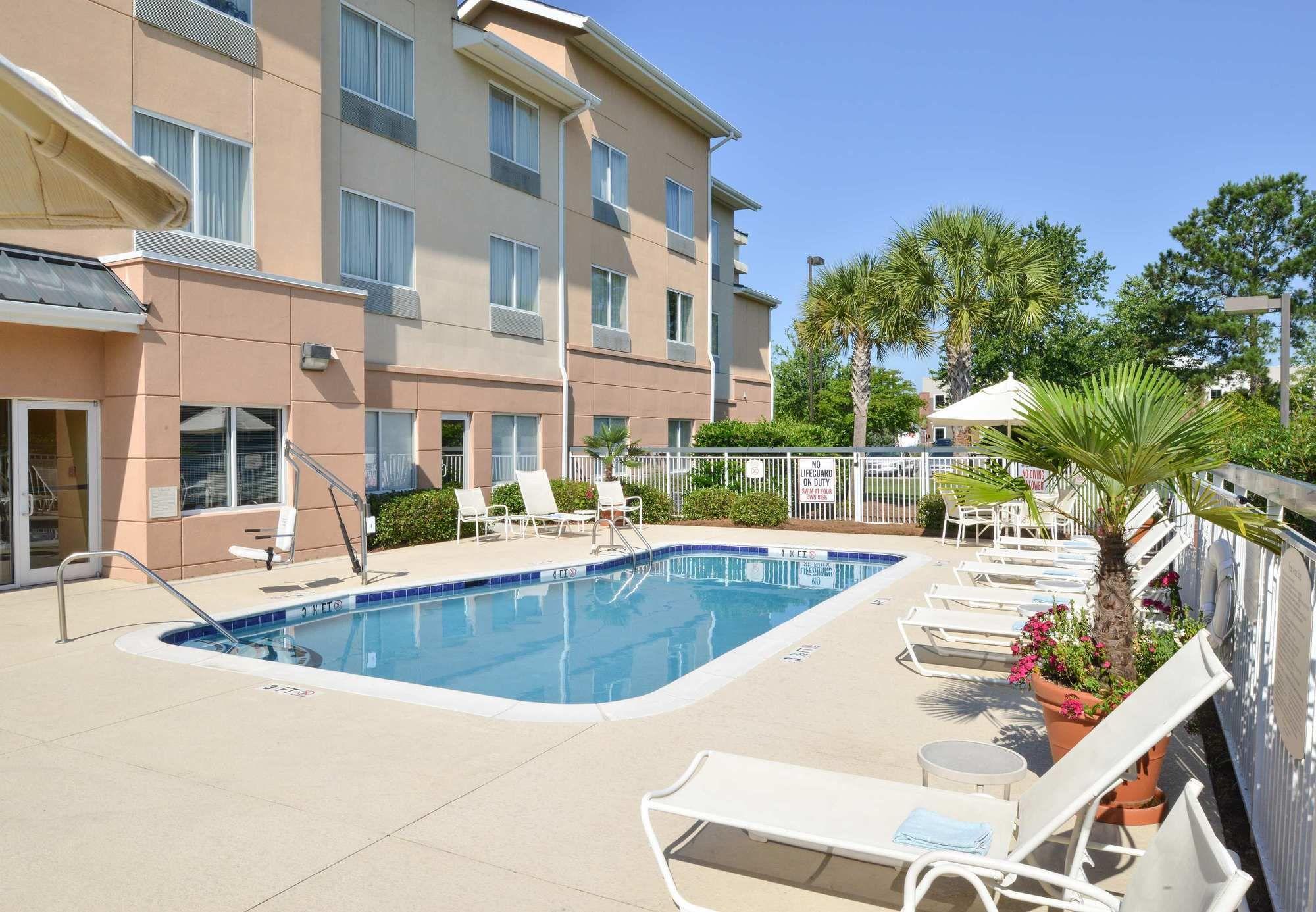 נורת' צ'רלסטון Fairfield Inn And Suites Charleston North/University Area מראה חיצוני תמונה