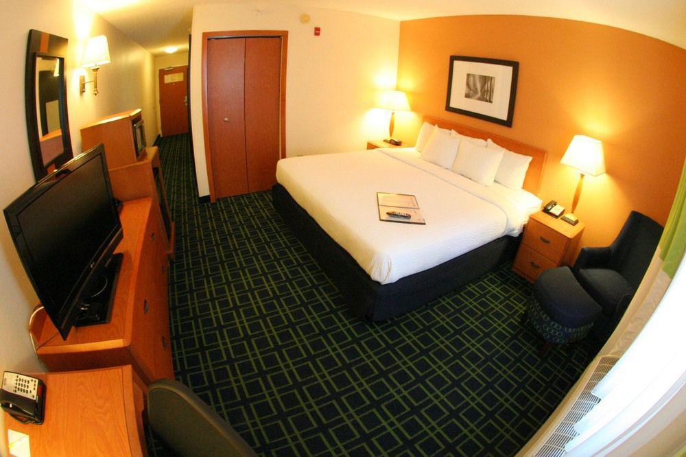 נורת' צ'רלסטון Fairfield Inn And Suites Charleston North/University Area מראה חיצוני תמונה