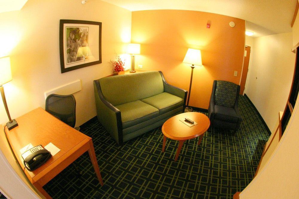נורת' צ'רלסטון Fairfield Inn And Suites Charleston North/University Area מראה חיצוני תמונה