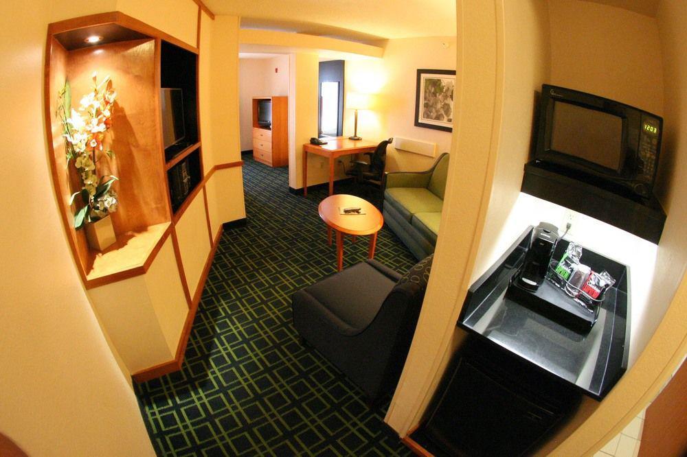 נורת' צ'רלסטון Fairfield Inn And Suites Charleston North/University Area מראה חיצוני תמונה